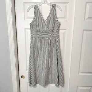Vintage Jones New York Signature Cotton Sleeveless Seersucker Dress Size 6